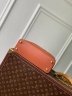 Сумка Louis Vuitton Capucines small