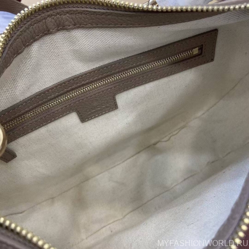 Средняя сумка на плечо GG Emblem