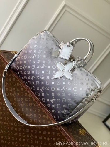 Сумка Louis Vuitton OnTheGo Snow L
