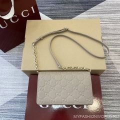 Супер-мини сумка на плечо GG Emblem