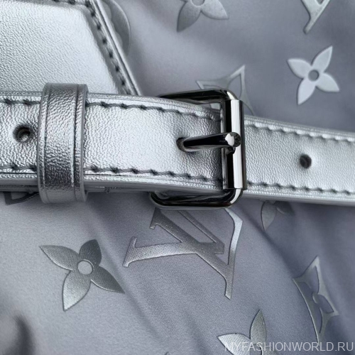 Сумка Louis Vuitton OnTheGo Snow S