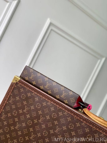 Клатч Louis Vuitton Pochette Voyage