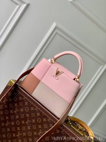 Сумка Louis Vuitton Capucines BB