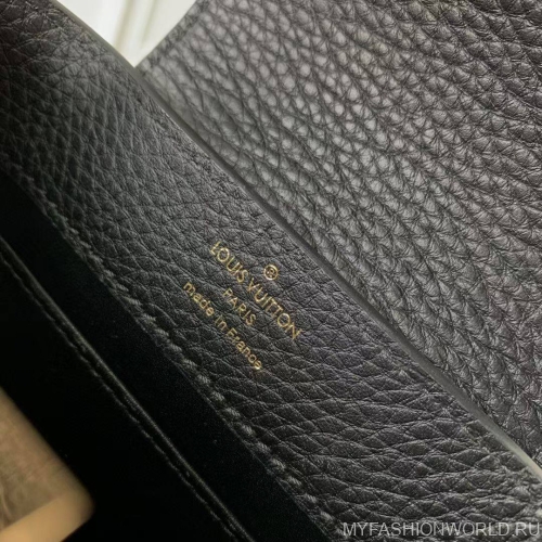 Сумка Louis Vuitton Capucines mini