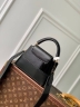 Сумка Louis Vuitton Capucines mini