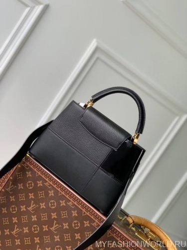 Сумка Louis Vuitton Capucines small