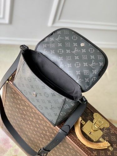 Сумка Louis Vuitton Pulse