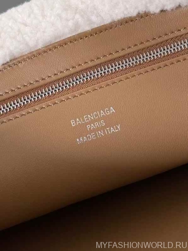 Сумка Balenciaga Rodeo Medium