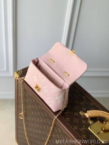 Сумка Louis Vuitton Nano Madeleine