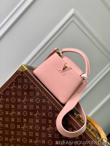 Сумка Louis Vuitton Capucines mini