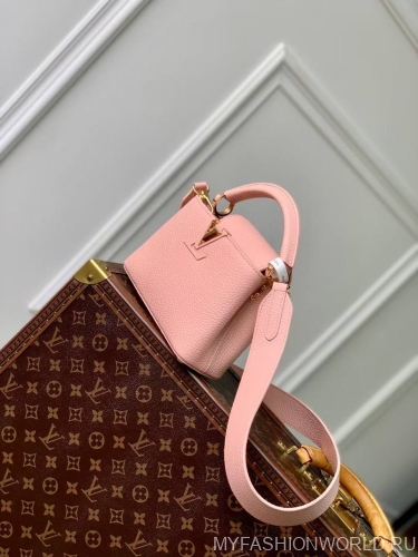 Сумка Louis Vuitton Capucines mini