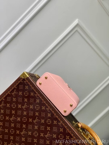 Сумка Louis Vuitton Capucines mini
