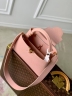 Сумка Louis Vuitton Capucines small