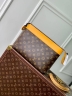 Клатч Louis Vuitton Pochette Voyage Souple
