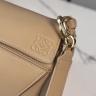Сумка Loewe Puzzle 29 medium беж