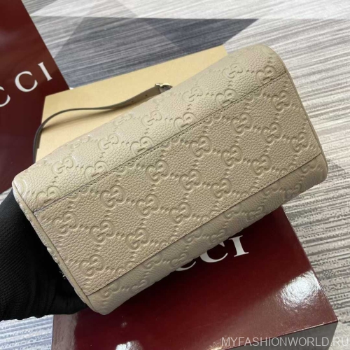 Маленькая сумка с ручкой GG Emblem