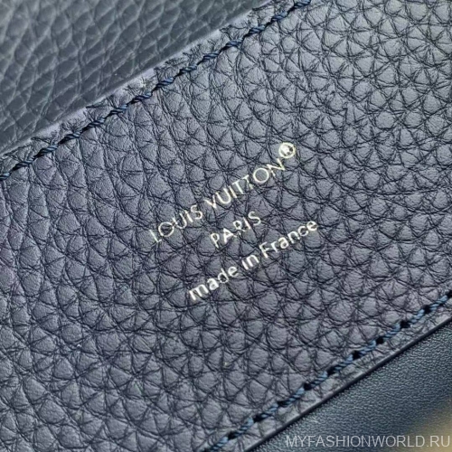 Сумка Louis Vuitton Capucines BB
