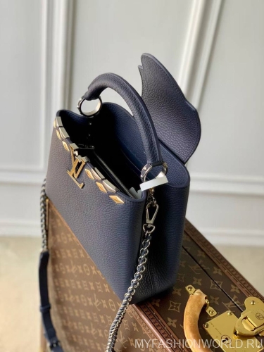 Сумка Louis Vuitton Capucines BB