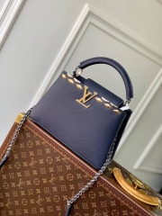 Сумка Louis Vuitton Capucines BB