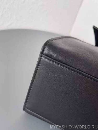 Сумка Balenciaga Hourglass Medium 