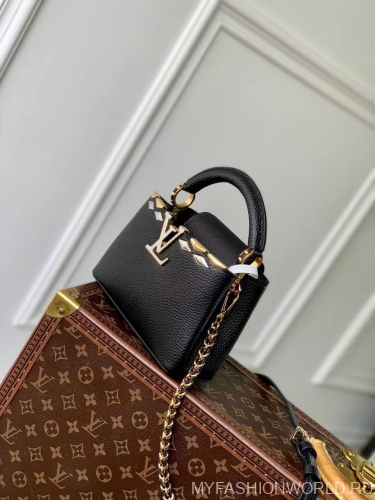 Сумка Louis Vuitton Capucines Mini
