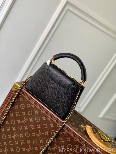 Сумка Louis Vuitton Capucines Mini