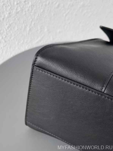 Сумка Balenciaga Hourglass Large