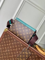 Клатч-кошелек Louis Vuitton Alpha