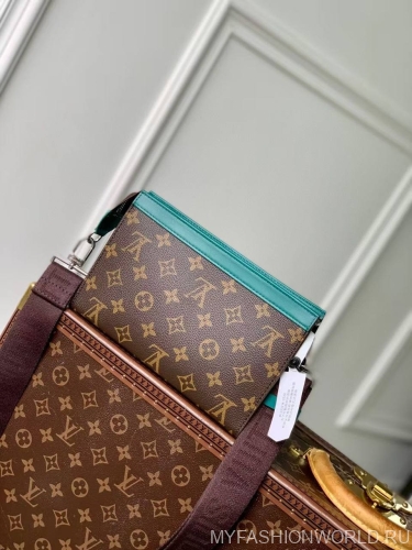 Клатч-кошелек Louis Vuitton Alpha