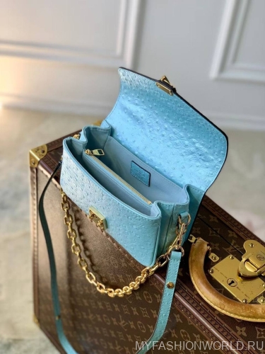 Сумка Louis Vuitton Pochette Métis East West