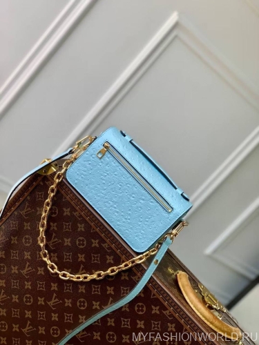 Сумка Louis Vuitton Pochette Métis East West