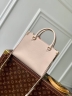 Сумка Louis Vuitton Lock And Go