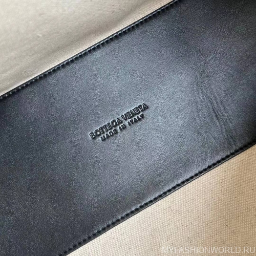 Сумка Bottega Veneta Loop Weekender