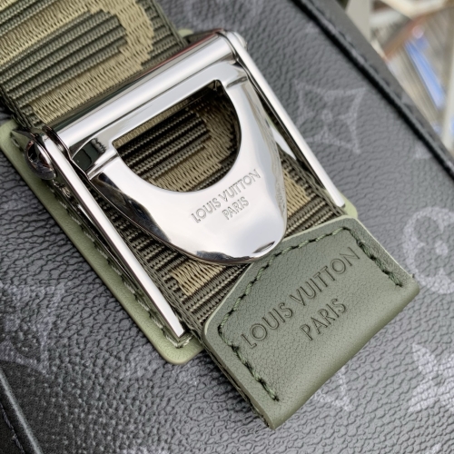 Сумка через плечо Louis Vuitton Courier