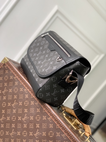 Сумка через плечо Louis Vuitton Courier