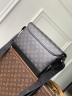 Сумка через плечо Louis Vuitton Courier