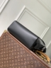 Сумка через плечо Louis Vuitton Courier
