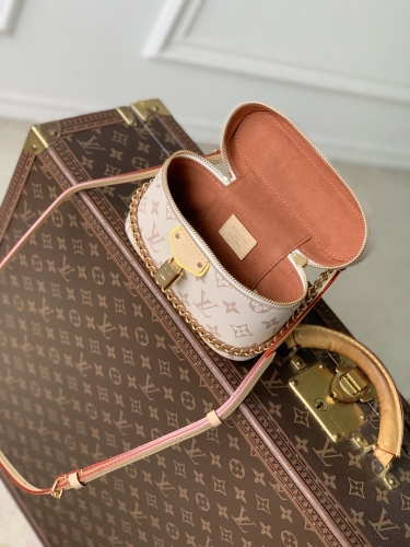 Сумка через плечо Louis Vuitton Chain Pouch