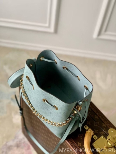 Сумка Louis Vuitton Bella