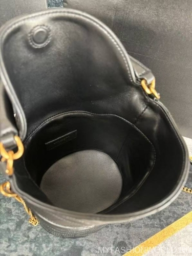 Сумка-бакет Saint Laurent