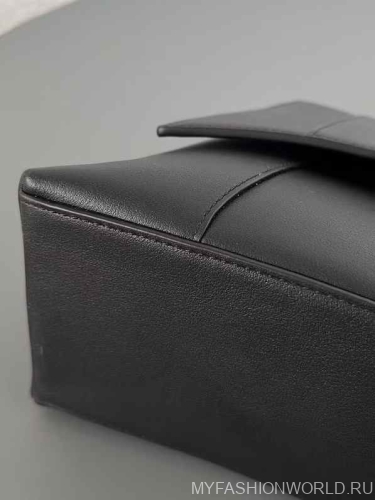 Сумка Balenciaga Downtown Medium