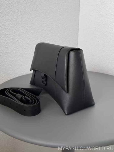 Сумка Balenciaga Downtown Medium