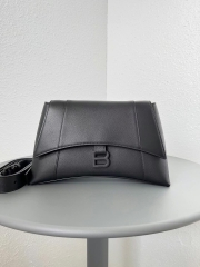 Сумка Balenciaga Downtown Medium