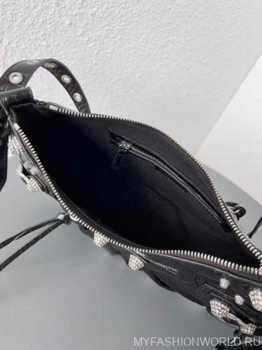 Сумка Balenciaga Le Cagole Medium Shoulder Bag