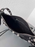 Сумка Balenciaga Le Cagole Medium Shoulder Bag