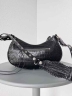 Сумка Balenciaga Le Cagole Medium Shoulder Bag
