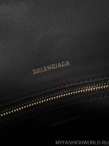 Сумка Balenciaga Downtown Medium