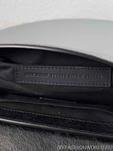 Сумка Balenciaga Le Cagole Medium