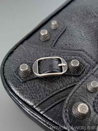 Сумка Balenciaga Le Cagole Medium