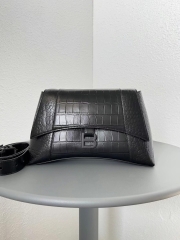 Сумка Balenciaga Downtown Medium